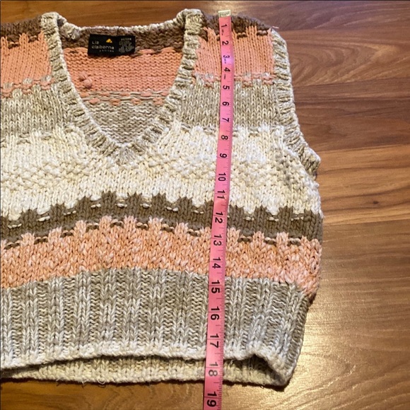 ❗️SOLD❗️Vintage Sweater Vest - Picture 7 of 7